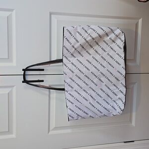 Victoria's Secret White, Pink And Black Tote Bag Travel NWOT Zipper Top